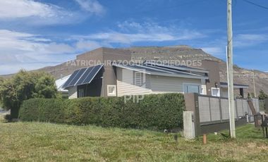 Casa  en Venta El Calafate / Lago Argentino (B110 1354)