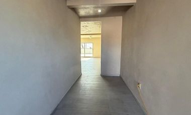 Amplio departamento en renta con balcón en zona céntrica de Rosarito