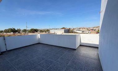 Amplio departamento en renta con balcón en zona céntrica de Rosarito