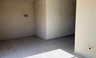 Amplio departamento en renta con balcón en zona céntrica de Rosarito