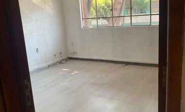 Edificio de Uso Mixto en Venta| Excelente Inversión a pasos de Plaza Tepeyac