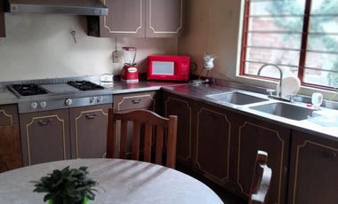 En VENTA amplia casa para remodelar Ubicación Inmejorable