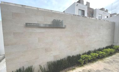 SE RENTA CASA EN PLAYA DEL CARMEN, EQUIPADA, SIN AMUEBLAR