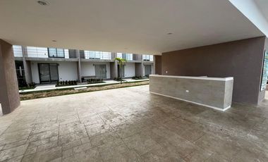 SE RENTA CASA EN PLAYA DEL CARMEN, EQUIPADA, SIN AMUEBLAR