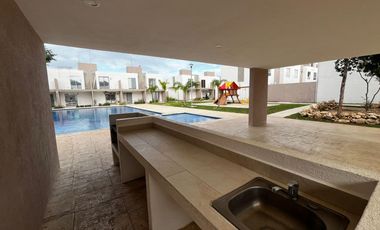 SE RENTA CASA EN PLAYA DEL CARMEN, EQUIPADA, SIN AMUEBLAR