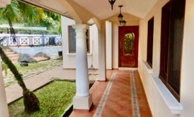 VENTA CASA ALBROOK CON PISCINA PRIVADA  (EC)