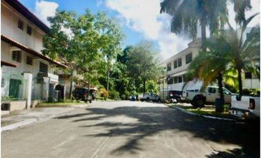 VENTA CASA ALBROOK CON PISCINA PRIVADA  (EC)