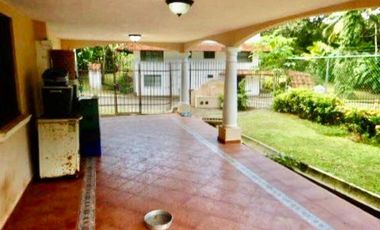 VENTA CASA ALBROOK CON PISCINA PRIVADA  (EC)