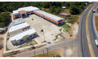 Venta de locales comerciales en Plaza Farallones, Rio Hato, Cocle
