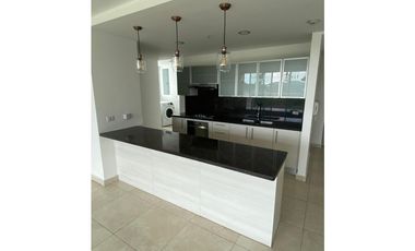 ALQUILER DE APARTAMENTO EN CLAYTON COMO NUEVO LINEA BLANCA (EC)