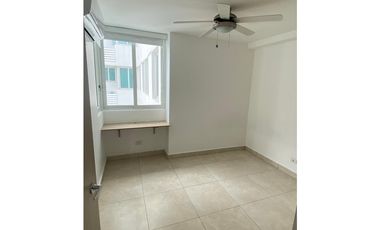 ALQUILER DE APARTAMENTO EN CLAYTON COMO NUEVO LINEA BLANCA (EC)
