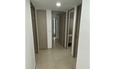 ALQUILER DE APARTAMENTO EN CLAYTON COMO NUEVO LINEA BLANCA (EC)