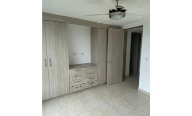 ALQUILER DE APARTAMENTO EN CLAYTON COMO NUEVO LINEA BLANCA (EC)