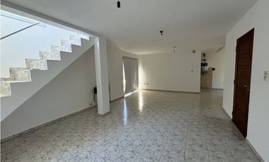 SE ALQUILA DUPLEX DE 2 DORM EN B° PINARES - ALMAFUERTE
