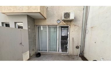 DEPARTAMENTO PB 3amb/ Cochera/ Patio -  PUERTO MADRYN