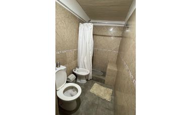 Venta casa 4 AMB a mts del colegio renacimiento PASO DEL REY