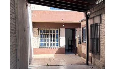 CASA EN PH EN ALQUILER. FONDO. ITUZAINGO NORTE