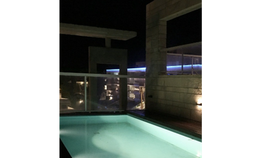 Triplex con vista al mar. 4 ambientes. Piscina. Cochera. Pinamar