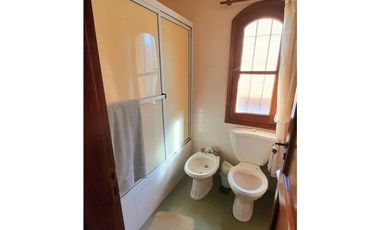 #VENDEMOS- Estupendo chalet estilo campo sureño - ÚNICO