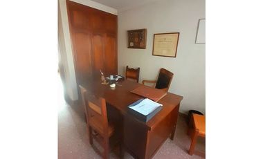 #VENDEMOS- Estupendo chalet estilo campo sureño - ÚNICO