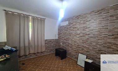Casa en alquiler de 2 dormitorios c/ cochera en Maipú