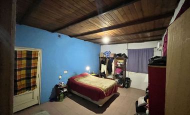CASA EN VENTA DE 3 DORMITORIOS EN COLASTINE SUR