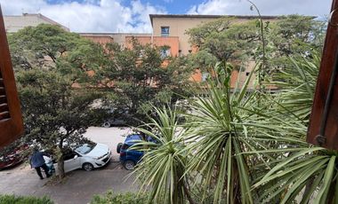 VENTA CASA C/COCHERA ZONA PARQUE SAN MARTIN