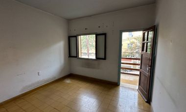 VENTA CASA C/COCHERA ZONA PARQUE SAN MARTIN
