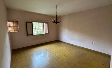 VENTA CASA C/COCHERA ZONA PARQUE SAN MARTIN