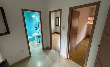 VENTA CASA C/COCHERA ZONA PARQUE SAN MARTIN