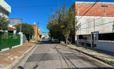 Casa 5 ambientes 140 m² en venta con cochera en Loma Hermosa