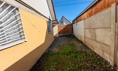 CASA EN ARRIENDO DE 3 DORM. EN EL MONTE
