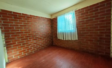 CASA EN ARRIENDO DE 3 DORM. EN EL MONTE