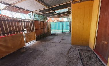 CASA EN ARRIENDO DE 3 DORM. EN EL MONTE