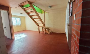 CASA EN ARRIENDO DE 3 DORM. EN EL MONTE