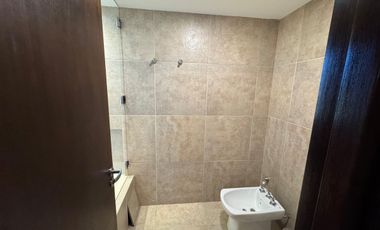 ALQUILER CASA B° PRIVADO CLUB CAMPO ROCA