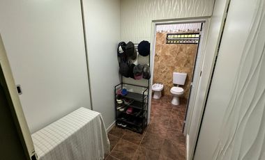 VENTA CASA LOS ALISOS 2 DORM+MONOAMBIENTE C/PILETA