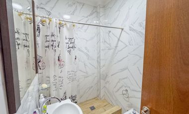 VENTA Casa 4 dorm. patio c/pileta y cochera