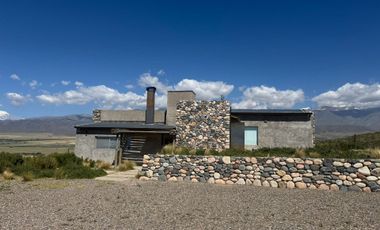CASA EN VENTA AGUA DE LOS BAYOS TUPUNGATO MENDOZA