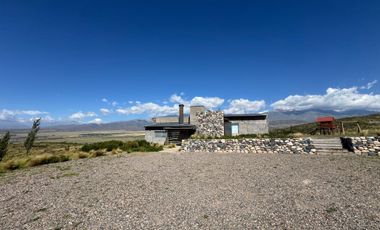 CASA EN VENTA AGUA DE LOS BAYOS TUPUNGATO MENDOZA