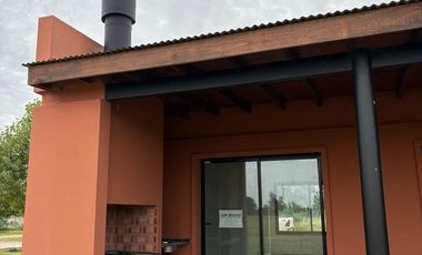 CASA EN VENTA A ESTRENAR LA FEDERALA, LOBOS