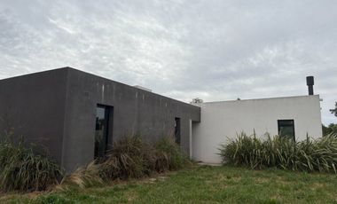 CASA EN VENTA A ESTRENAR LA FEDERALA, LOBOS