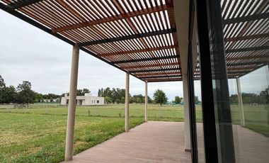 CASA EN VENTA A ESTRENAR LA FEDERALA, LOBOS