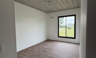 CASA EN VENTA A ESTRENAR LA FEDERALA, LOBOS