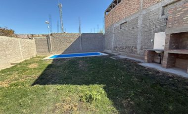 CASA DE 3 HABITACIONES, 2 BAÑOS. CAPITAL
