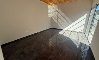CASA DE 3 HABITACIONES, 2 BAÑOS. CAPITAL