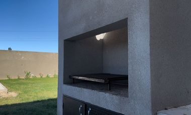 Casa 3 Hab 3 Baños Pileta Rivadavia B Privado