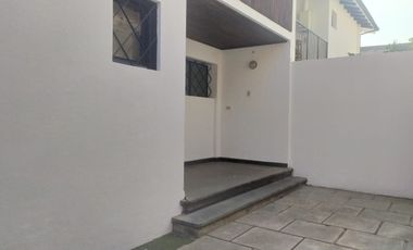 ARRIENDO CASA 3HAB 2BA PROVIDENCIA