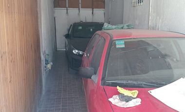 ALQUILER CASA Y SALONES MÁS SALON COMERCIAL.