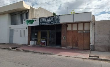 ALQUILER CASA Y SALONES MÁS SALON COMERCIAL.